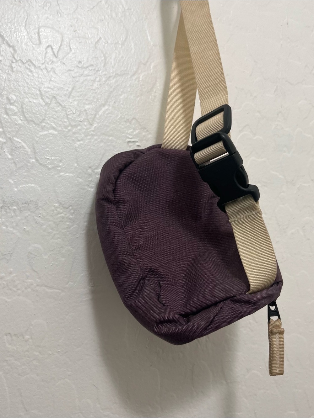 Walker Family Lil Louie Sling Fanny Pack in Purple - Picture 2 of 4